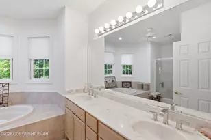 259 Wyndham Dr, Cresco, PA 18326 - Photo 39