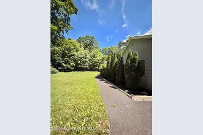  126 Talon Drive, Tannersville, PA 18372 - Photo 13