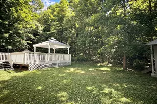 126 Talon Dr, Tannersville, PA 18372 - Photo 9