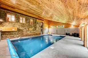 614 Lavender Ln, Canadensis, PA 18325 - Photo 5