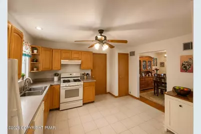  16 Flagstone Lane, East Stroudsburg, PA 18302 - Photo 7