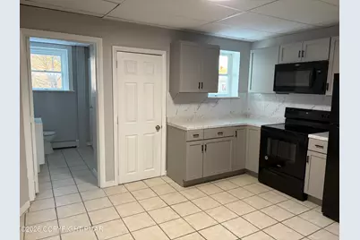  404 Mahoning Street #Apt 2, Lehighton, PA 18235 - Photo 5