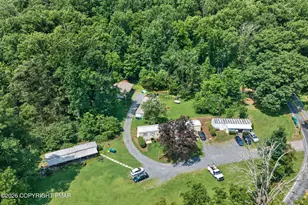 261 Schipps Ln, Mount Bethel, PA 18343 - Photo 15