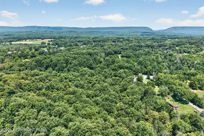  261 Schipps Lane, Mount Bethel, PA 18343 - Photo 7