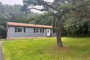 2215 Yellowstone Dr, Blakeslee, PA 18610 - Photo 3