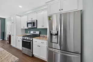 2214 Huntington Ln, Easton, PA 18040 - Photo 7