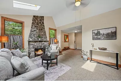  27 W Fern Street, Lake Harmony, PA 18624 - Photo 5