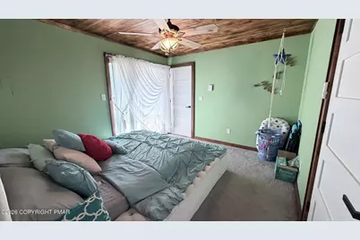  375 Canterbury Road, Bushkill, PA 18324 - Photo 11