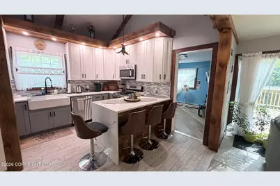  375 Canterbury Road, Bushkill, PA 18324 - Photo 5
