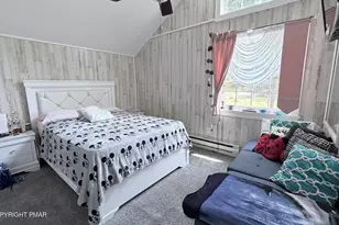 375 Canterbury Rd, Bushkill, PA 18324 - Photo 15