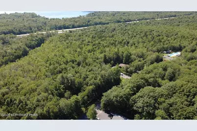  341 Scotch Pine (Hemlock Dr,#1202) Drive, Pocono Summit, PA 18346 - Photo 7