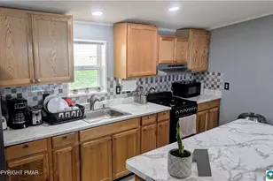 7546 Rocky Ridge Rd, East Stroudsburg, PA 18302 - Photo 9