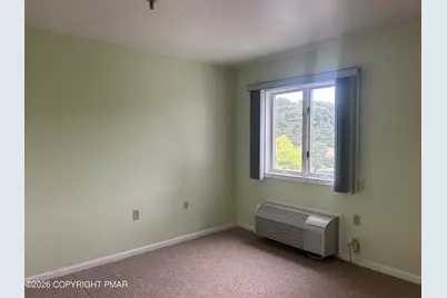  3 Village Circle #APT 403, Stroudsburg, PA 18360 - Photo 5