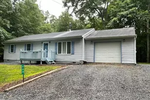 183 Holly Rd, East Stroudsburg, PA 18302 - Photo 1