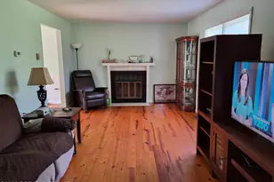 16 Spring Lake Dr, East Stroudsburg, PA 18301 - Photo 3