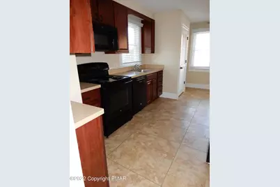  908 Main Street #2nd Floor, Stroudsburg, PA 18360 - Photo 5