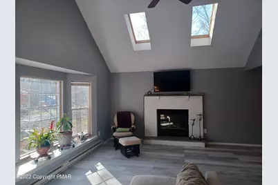  1147 Hunters Woods Drive, East Stroudsburg, PA 18301 - Photo 17