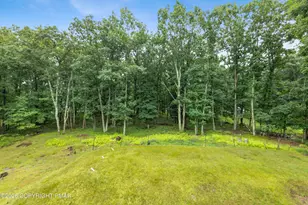 2210 S Rocky Mountain Dr, Effort, PA 18330 - Photo 33