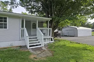143 Moyer Rd, Blakeslee, PA 18610 - Photo 3