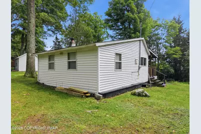  216 North Shore Drive, Greentown, PA 18426 - Photo 5