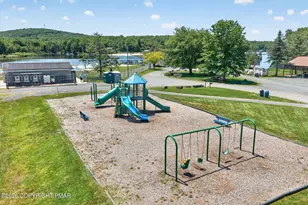 186 Wyomissing Dr, Pocono Lake, PA 18347 - Photo 39