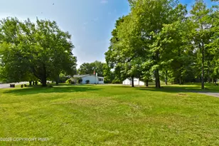 3215 Sunrise Dr, Stroudsburg, PA 18360 - Photo 39