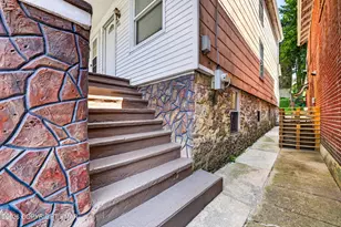 325 E Fell St, Summit Hill, PA 18250 - Photo 5