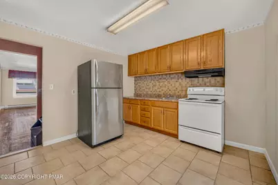  325 E Fell Street, Summit Hill, PA 18250 - Photo 11