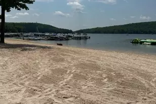 37 Woodsbluff Ct, Lake Harmony, PA 18624 - Photo 11