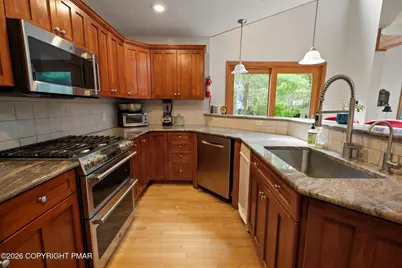  249 Buckskin Way, Pocono Pines, PA 18350 - Photo 7