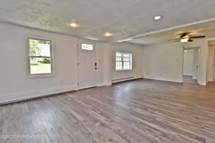 178 N Easton Belmont Pike, Stroudsburg, PA 18360 - Photo 3
