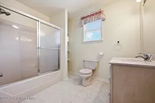229 Delaware Ave, Wind Gap, PA 18091 - Photo 27