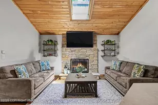 378 Miller Dr, Pocono Pines, PA 18350 - Photo 5