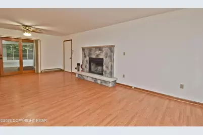  295 Russell Court, Effort, PA 18330 - Photo 3
