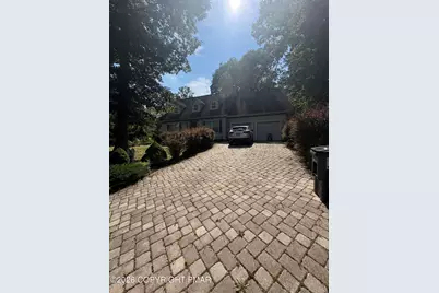  174 Pasquin Drive, East Stroudsburg, PA 18301 - Photo 3