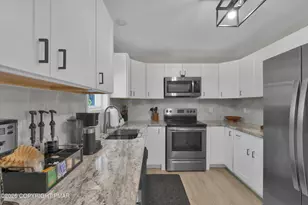2083 Scarborough Way, Bushkill, PA 18324 - Photo 19