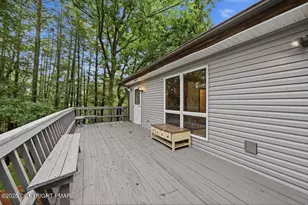 347 Clubhouse Dr, East Stroudsburg, PA 18302 - Photo 91