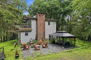 347 Clubhouse Dr, East Stroudsburg, PA 18302 - Photo 1