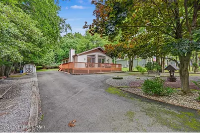  160 Ginsburg Circle, Albrightsville, PA 18210 - Photo 3