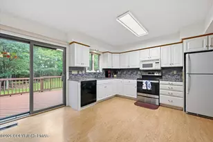 248 Sedburgh Ct, Bushkill, PA 18324 - Photo 13