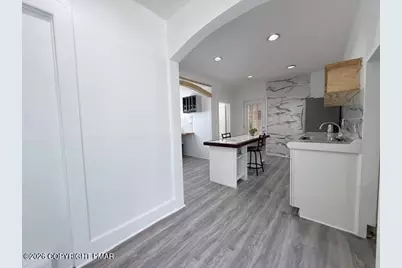  521 Sarah Street #1st floor, Stroudsburg, PA 18360 - Photo 9