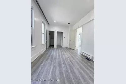  521 Sarah Street #1st floor, Stroudsburg, PA 18360 - Photo 21