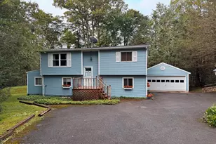 304 Leaf St, Tobyhanna, PA 18466 - Photo 1