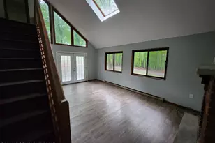 11 Hilltop Cir, East Stroudsburg, PA 18302 - Photo 9