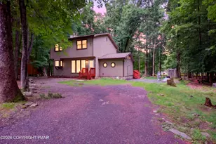 3232 Greenbriar Dr, East Stroudsburg, PA 18301 - Photo 1