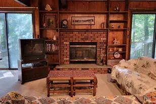 6384 Decker Rd, Bushkill, PA 18324 - Photo 9
