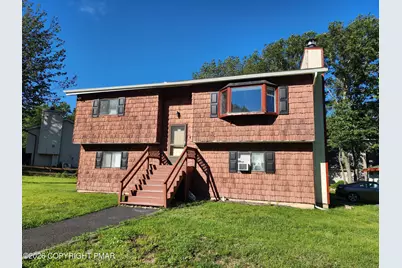  15 Pointe St 201 Street #2nd floor front, Mount Pocono, PA 18344 - Photo 1