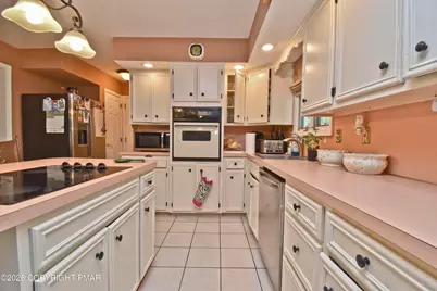  105 Kent Road, Stroudsburg, PA 18360 - Photo 5
