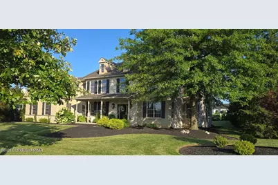  9345 Merlot Circle, Breinigsville, PA 18031 - Photo 5