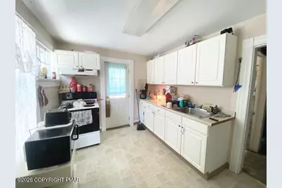  825 827 N Bromley Avenue, Scranton, PA 18504 - Photo 25